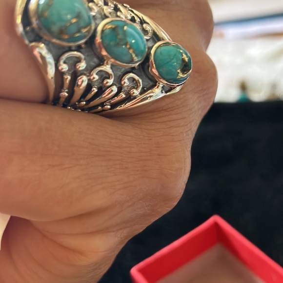 Sterling silver gemestone size 8 - Picture 3 of 4